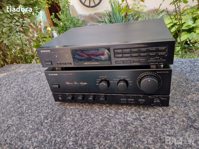 Pioneer  676