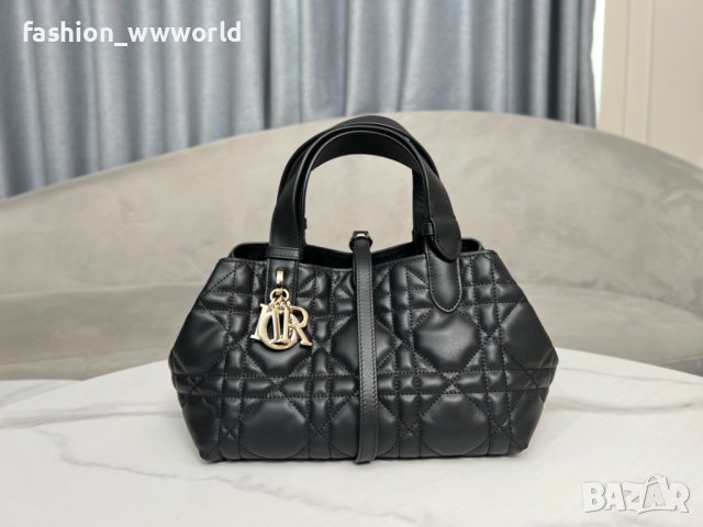 Налична чанта Dior 23cm, снимка 2 - Чанти - 42978034