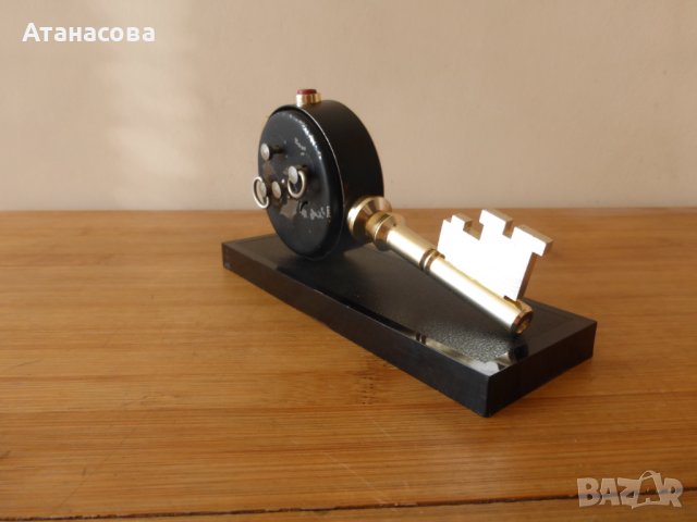 Будилник Слава "Ключът на Москва" часовник 1, снимка 7 - Антикварни и старинни предмети - 43158305