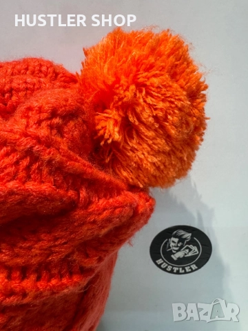 Дамска зимна шапка THE NORTH FACE , снимка 3 - Шапки - 52792912