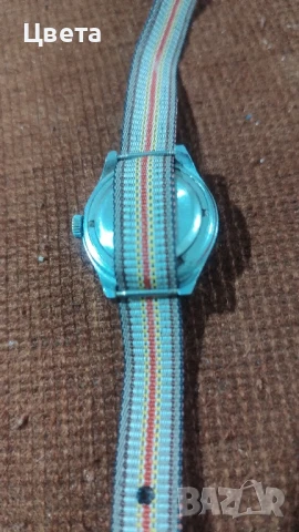 Дамски часовник, снимка 3 - Дамски - 51428398