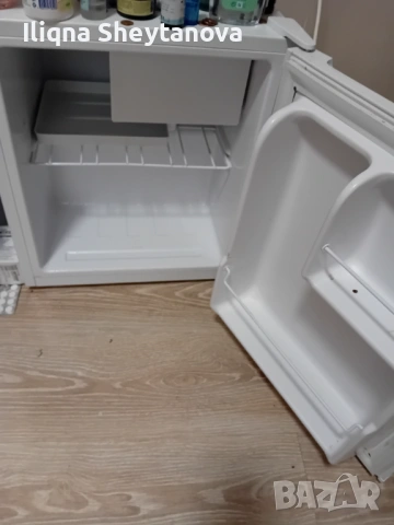 Малък хладилник 