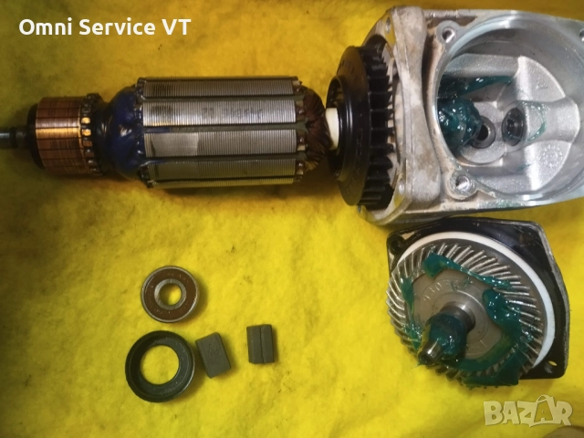 Ъглошлайф Blacks and Decker 720 W, снимка 5 - Ъглошлайфи - 52864182