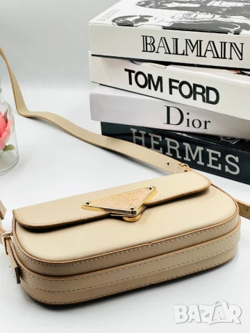 чанти prada , снимка 5 - Чанти - 51026044