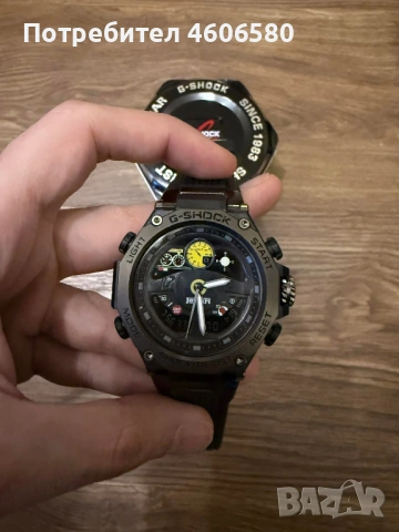 Модерен спортен часовник – нов