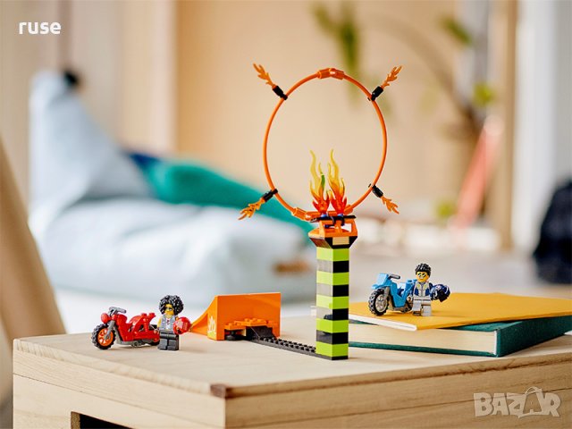 НОВИ! LEGO® City Stunt 60299  Каскадьорско състезание, снимка 10 - Конструктори - 40664055