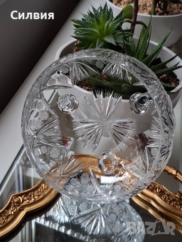 Кристална купа , снимка 4 - Антикварни и старинни предмети - 52475689