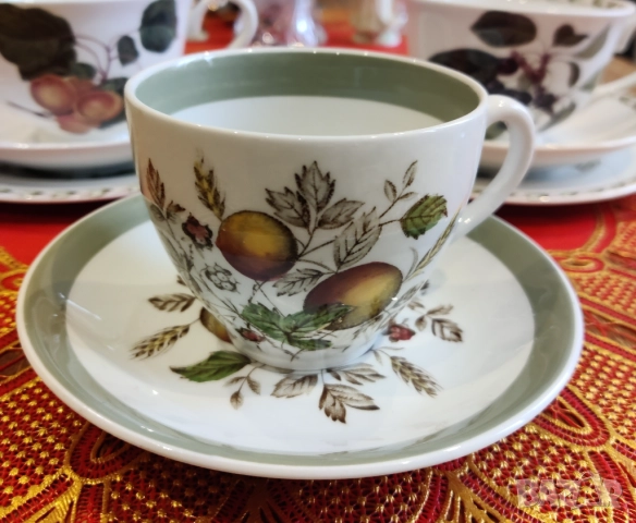 Сервиз за чай Queens Royal , снимка 9 - Сервизи - 52714012