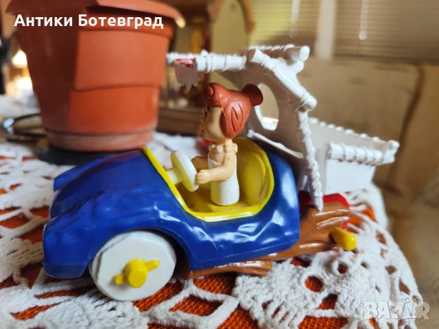 FRED & WILMA FLINTSTONES (HANNA BARBERA) VINTAGE COLLECTABLE CAR
, снимка 5 - Колекции - 50852125