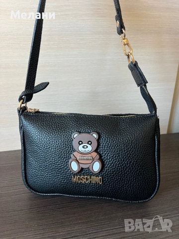 Нова дамска чанта Moschino, снимка 2 - Чанти - 52298799