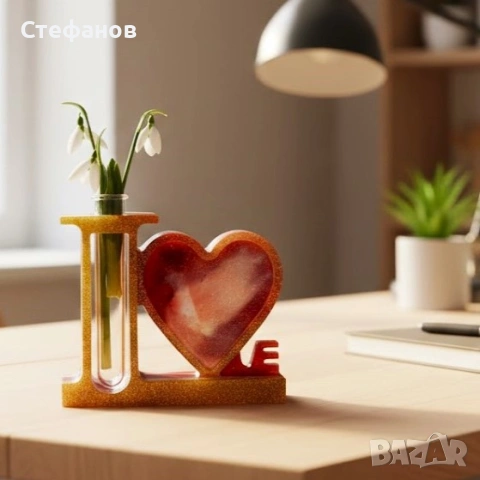 Декорация/ваза "LOVE", епоксидна смола, снимка 2 - Декорация за дома - 53305465