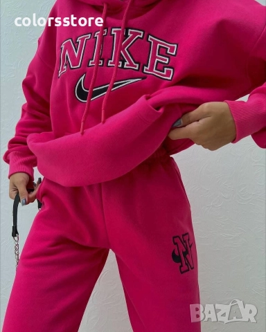 Дамски спортен екип Nike/BR175m