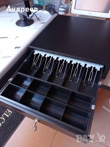 Касово чекмедже /сейф/ за банкноти 41см х 41см, снимка 11 - Оборудване за магазин - 30083648