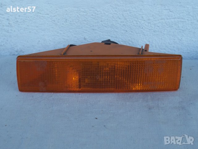 Преден мигач-десен за форд Сиера 83BG13368AA, снимка 4 - Части - 32467651