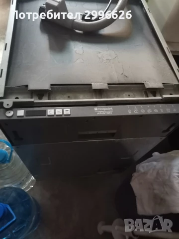 Съдомиялна машина Аристон, снимка 4 - Съдомиялни - 51375452