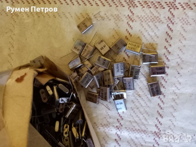 Кварцови резонатори 14318.18  / 14 ВТС, снимка 3 - Друга електроника - 52177596