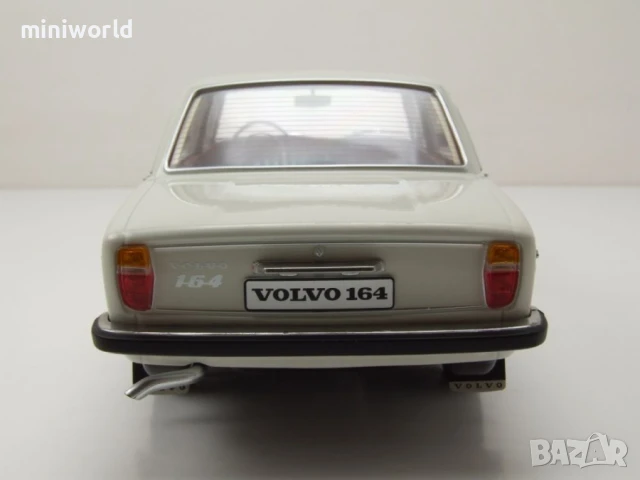 Volvo 164 1970 - мащаб 1:18 на Triple9 моделът е нов в кутия, снимка 7 - Колекции - 51025168