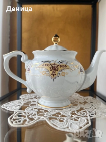 Златната и нежна Изида🫶 Голям чайник-29/20 см с чучур и капак Има едно зацапване от златната боя , снимка 4 - Други - 53480741