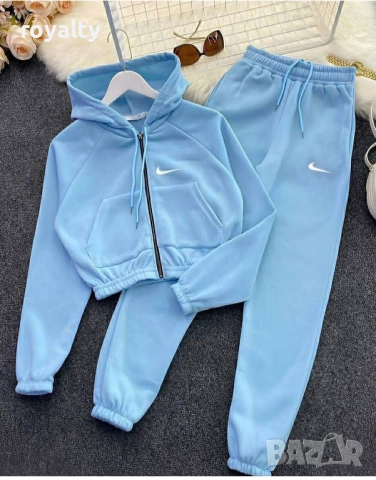 Nike дамски комплект , снимка 2 - Спортни екипи - 51831093