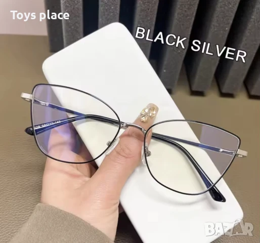 Нова олекотена метална рамка за диоптрични очила тип котешко око , снимка 2 - Слънчеви и диоптрични очила - 51130886