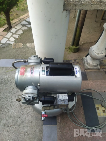 Двуглав безмаслен компресор GAST -4hcj, снимка 4 - Други машини и части - 52966127