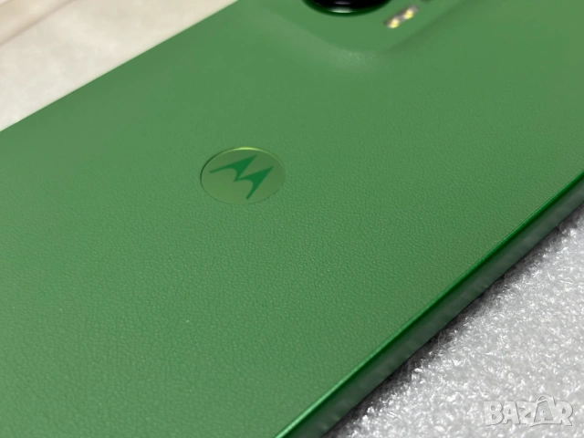 Перфектен! Motorola Moto G35 5G 256GB, Зелен, снимка 12 - Motorola - 53022228