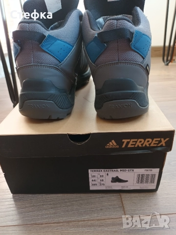 Оригинални мъжки обувки ADIDAS TERREX, UK-10, US-10 1/2, F-44 2/3, снимка 4 - Ежедневни обувки - 52401811