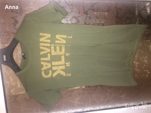 Оригинални тениски на Calvin Klein, снимка 2 - Тениски - 34806323