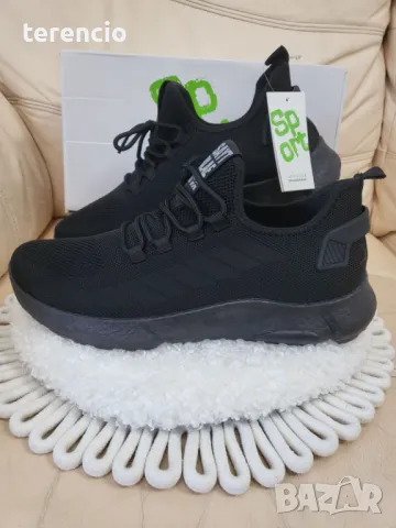 Нови черни маратонки 