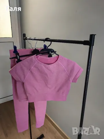 Спортен екип от 3 части, снимка 2 - Спортни екипи - 48648577