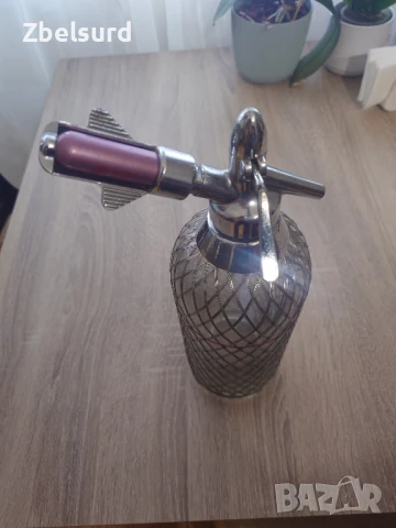 Стъклена кана за газиране на вода