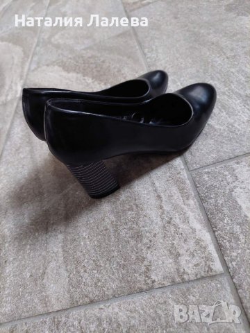 Елегантни обувки в черно, снимка 1 - Дамски елегантни обувки - 38413644
