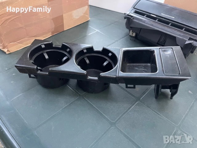 Поставка за чаши c монетник cup holder БМВ е46 BMW e46