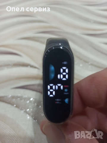 Смарт гривна за измерване на крачки , снимка 2 - Смарт гривни - 44882407