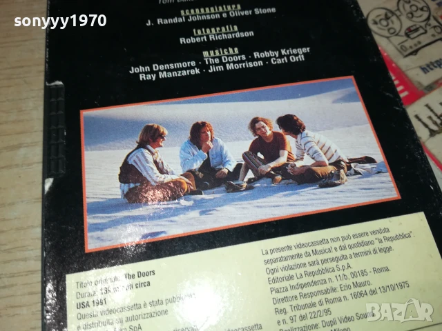THE DOORS USA 1991-ORIGINAL VHS VIDEO TAPE 2905250424, снимка 15 - Други музикални жанрове - 50465279