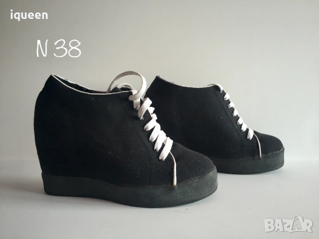 Carvela оригинални кецове