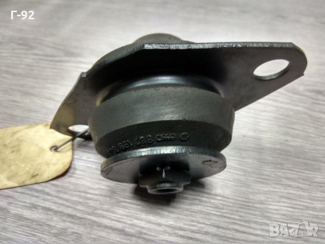 867199302A*NEU**VAG**POLO, DERBY 1,05-1,3 10.1981-**Двигател тампон, снимка 2 - Части - 32370899