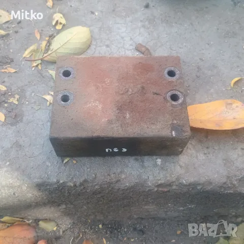 Метален Блок - Баланс Преден Мост За Фолксваген Пасат Б3 1.8Моно 1992г / VW Passat B3 1.8Mi 1992y