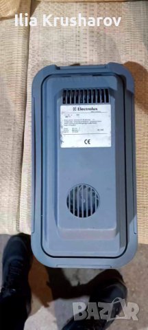 Хладилна чанта Electrolux , снимка 3 - Хладилни чанти - 42951180