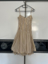 Къса златиста рокля размер S, снимка 1 - Рокли - 36392000