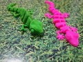 Пластмасови подвижни движещи мърдащи животни животинки гущер куче игуана пластмасови фигурки 