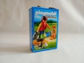 Playmobil Country комплект 6139 "Woman with cat family" от 2015 година, снимка 1