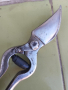 Продавам лозарски работещи ножици , снимка 1 - Градински инструменти - 44909998
