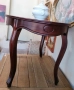 Красива дървена маса - стил и уют в едно. С изящно извити крака.  Излъчва класика и стил., снимка 5