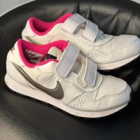 Детски Nike, снимка 2 - Детски маратонки - 43467535