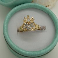 18 К златно покритие позлатен пръстен от медицинска стомана с бели кристали, снимка 7 - Пръстени - 43706934