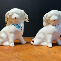 Руски порцеланови фигури на куче, снимка 1 - Антикварни и старинни предмети - 44890916