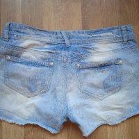 Дънкови панталонки , снимка 5 - Къси панталони и бермуди - 33523245