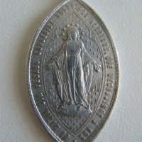 № 6557 стар католически медальон   - метален   - размер 4 / 2 см елипса, снимка 3 - Други ценни предмети - 38112746