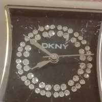 Модерен дизайн дамски часовник DKNY стил и комфорт с кристали 39626, снимка 2 - Дамски - 43785954